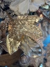 Load image into Gallery viewer, Champagne Magnolia Leaf Pick