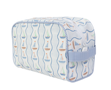 Load image into Gallery viewer, Dopp Kit Sailboats