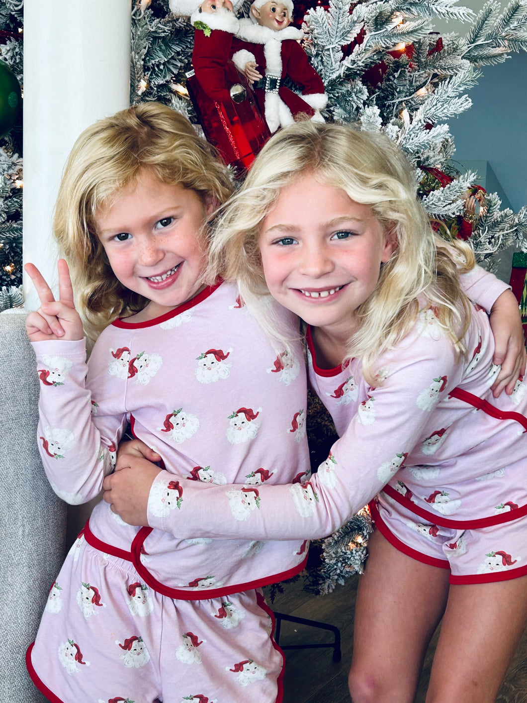 Lounge Long Sleeve Short Set Santa