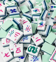 Load image into Gallery viewer, Birdie Mahjong Tiles