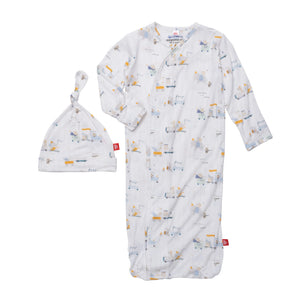 Magnetic Gown & Hat Set Welcome Wagon