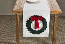 Load image into Gallery viewer, Wreath Table Runner