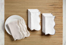 Load image into Gallery viewer, Scallop Napkin Set