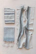 Load image into Gallery viewer, Set of 3 Kitchen Towels